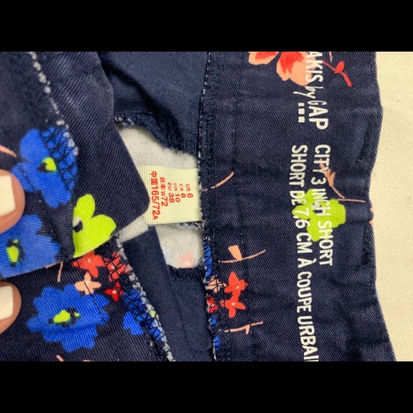 GAP floral short - Picture 3 of 3